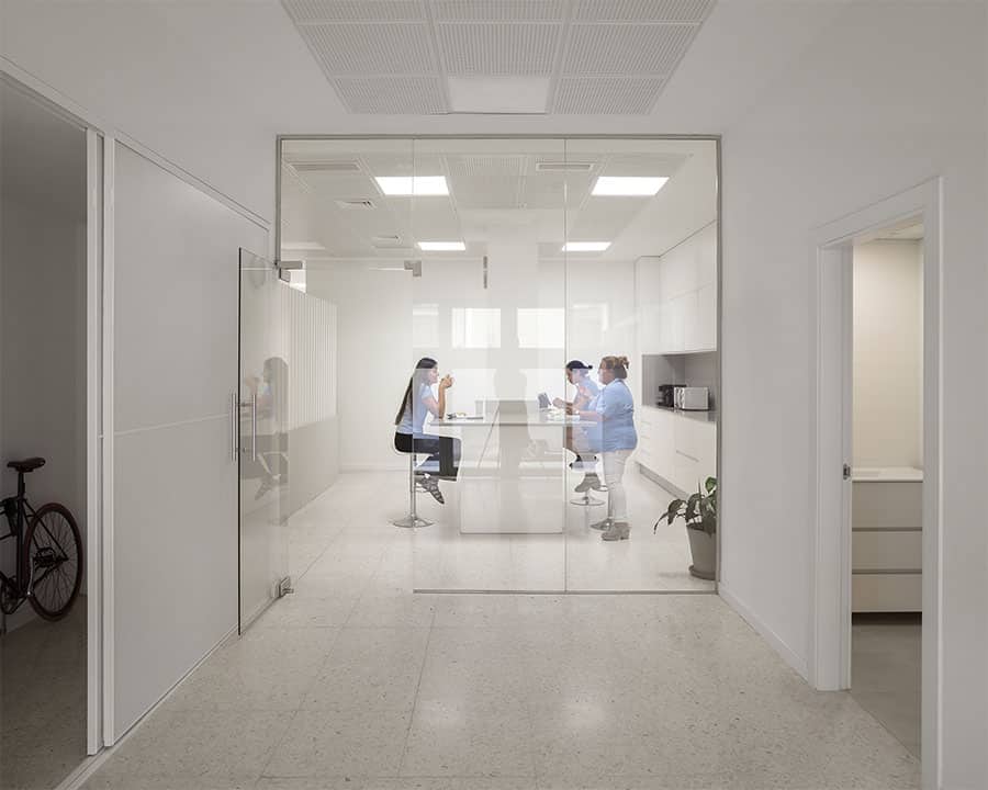 Laboratorios Aivoriq 01